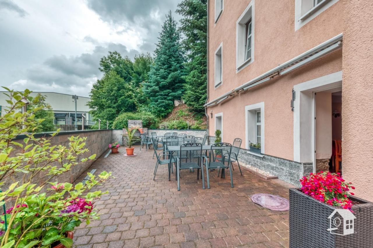 Appartements Im "Landhaus Am Frohnauer Hammer" Аннаберг-Бухгольц Экстерьер фото